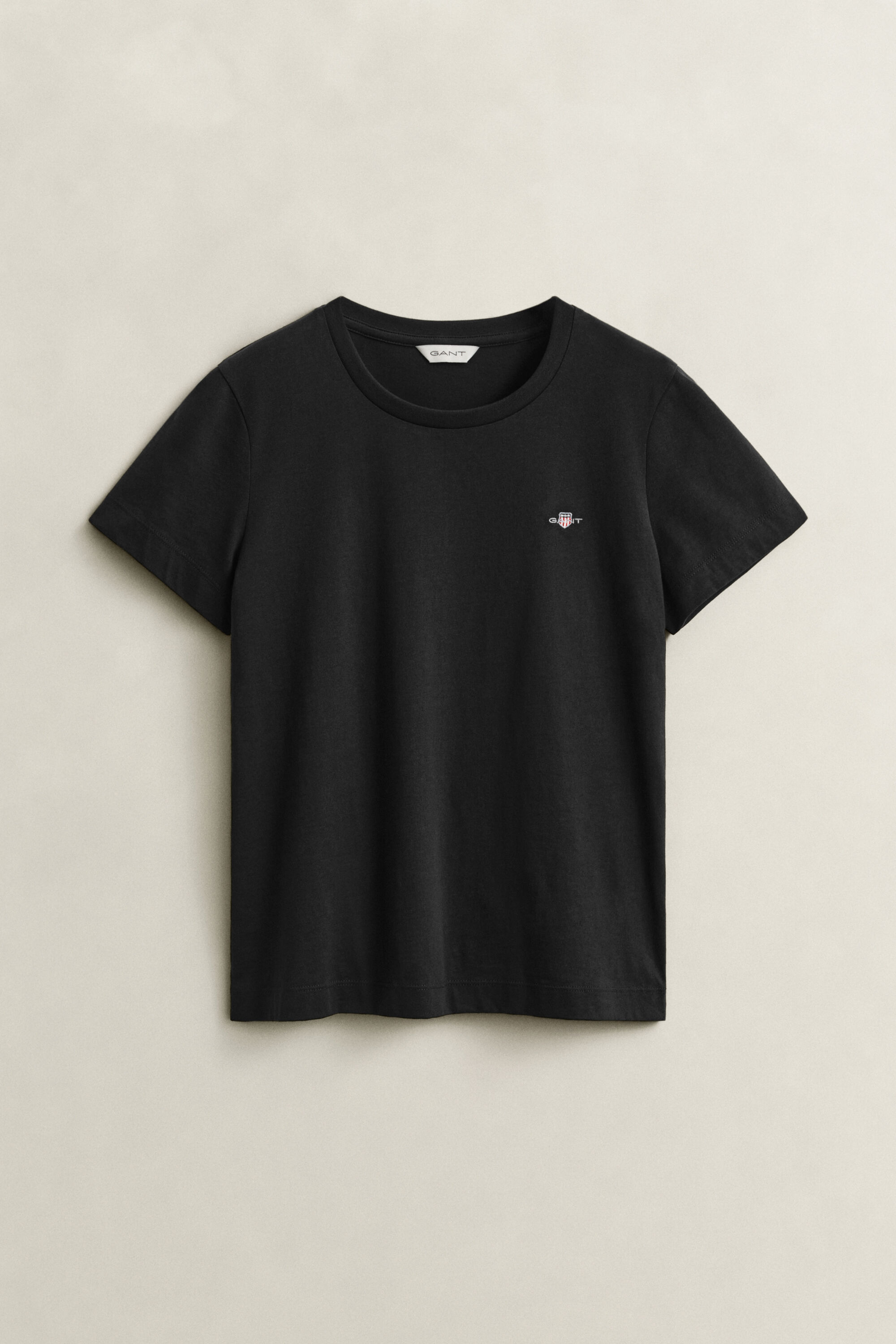 Shield-t‑paita