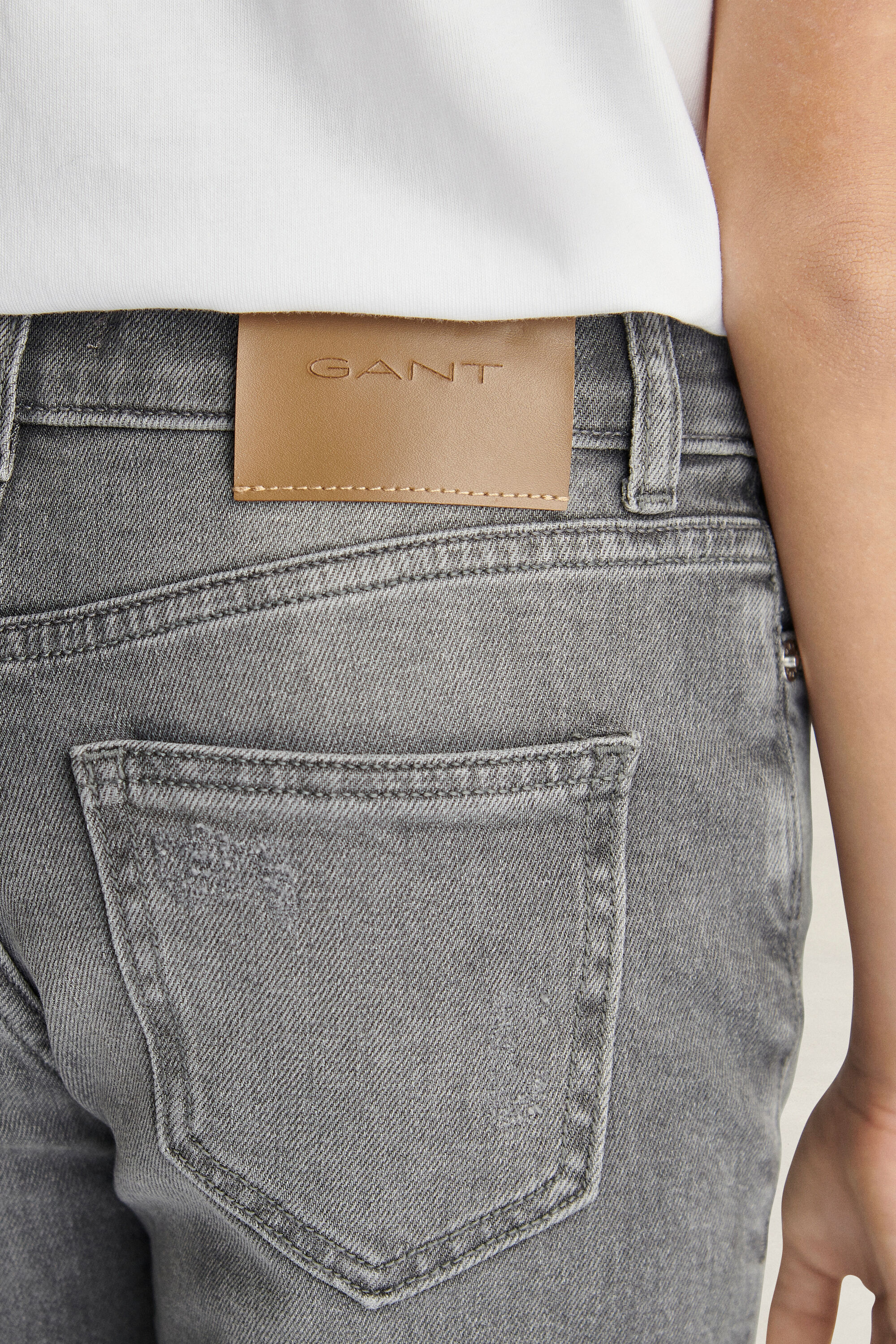 Teen Boys ‑malliston suorat farkut