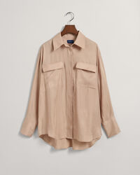 Relaxed fit ‑mitoitettu taskullinen paita