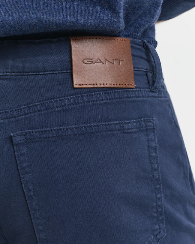 Regular fit ‑mitoitetut Desert-farkut