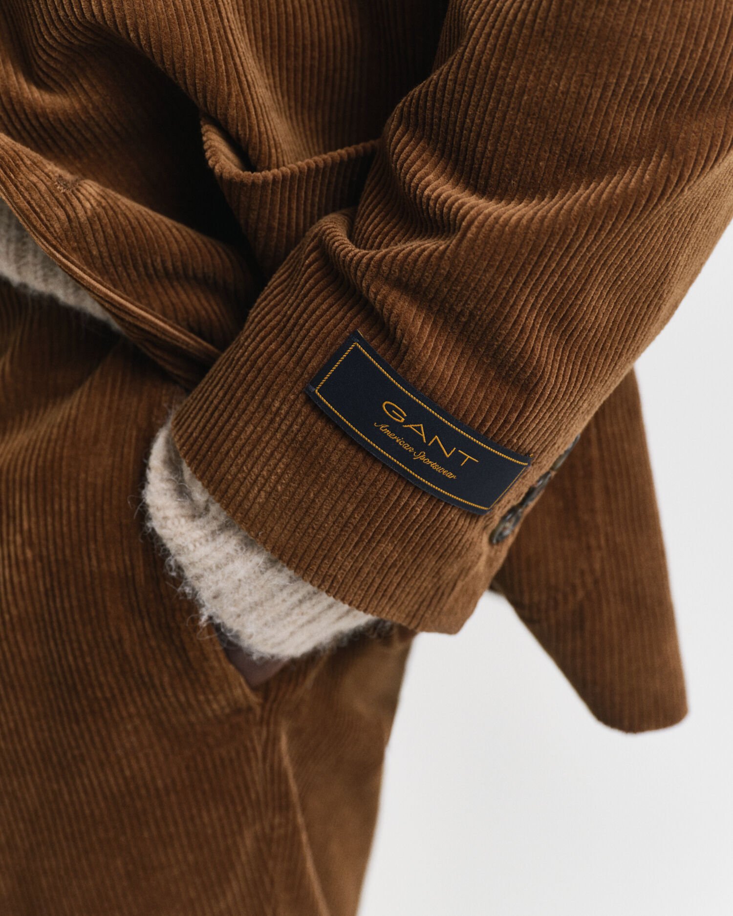 Regular fit ‑mitoitettu vakosamettibleiseri