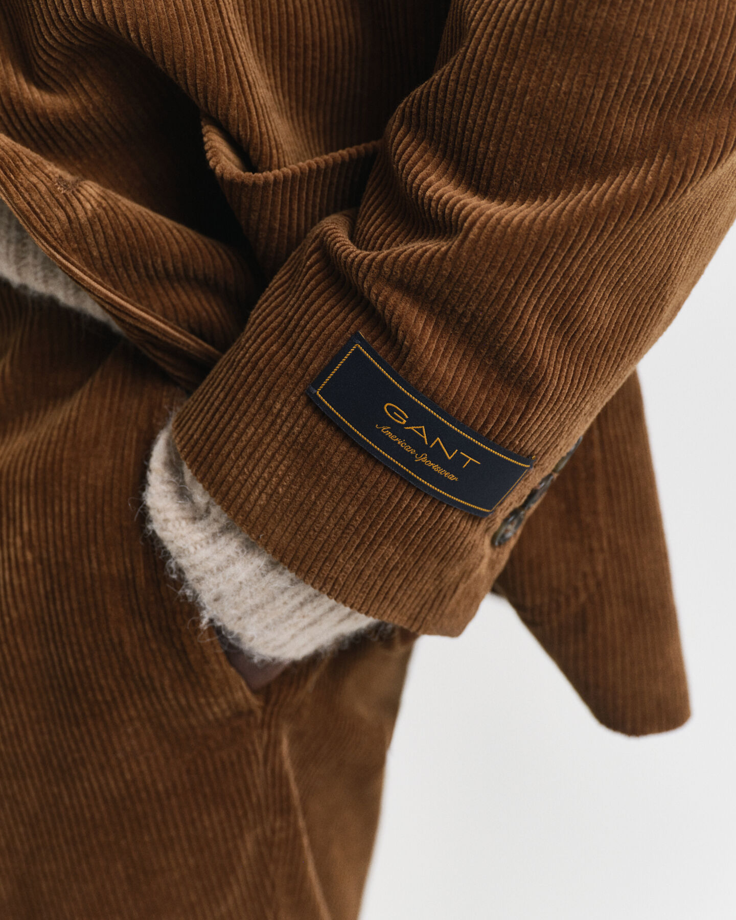 Regular fit ‑mitoitettu vakosamettibleiseri