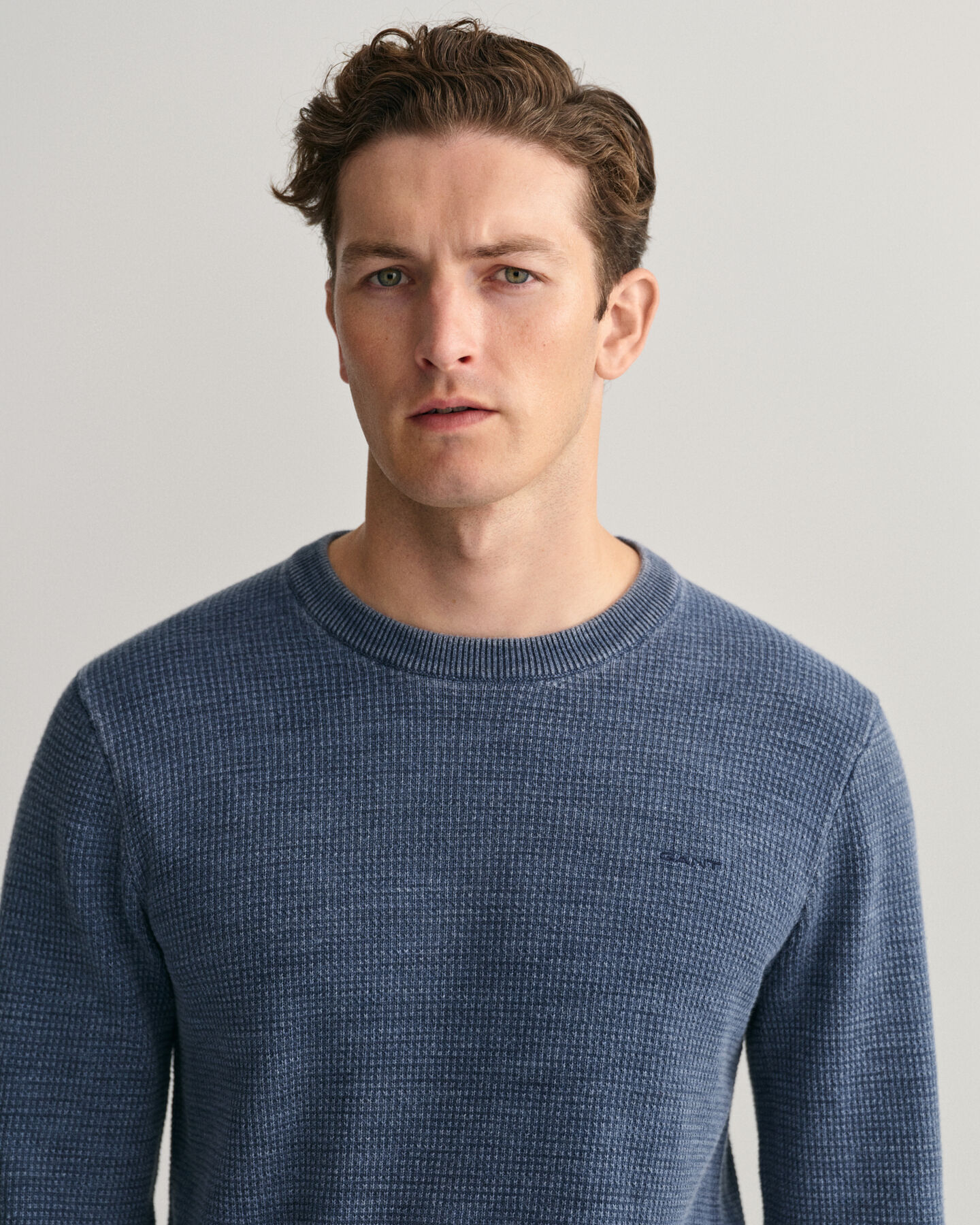 Sunfaded-neulepusero, py&ouml;re&auml; p&auml;&auml;ntie