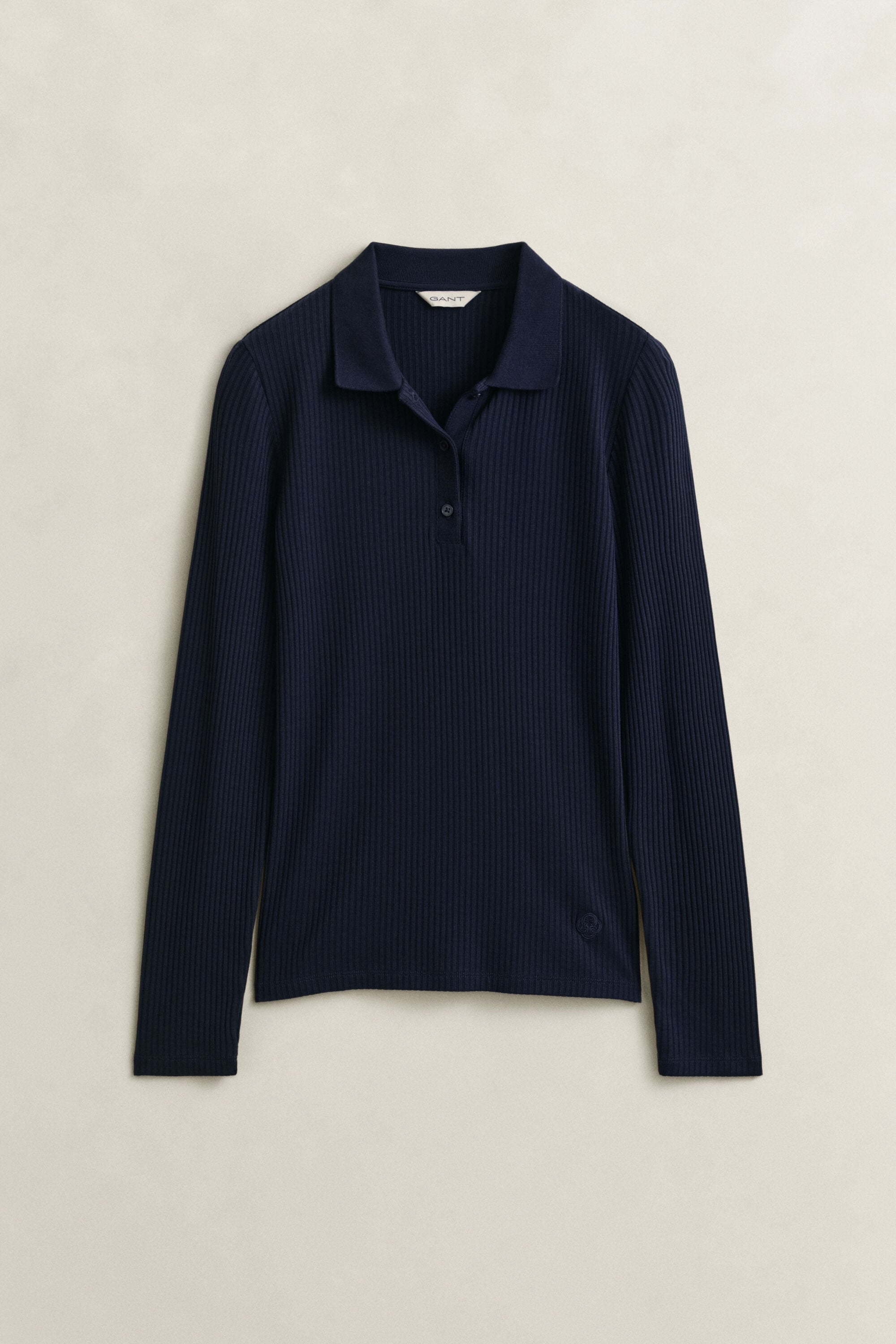 Slim fit -mitoitettu joustinneulottu pikeepaita