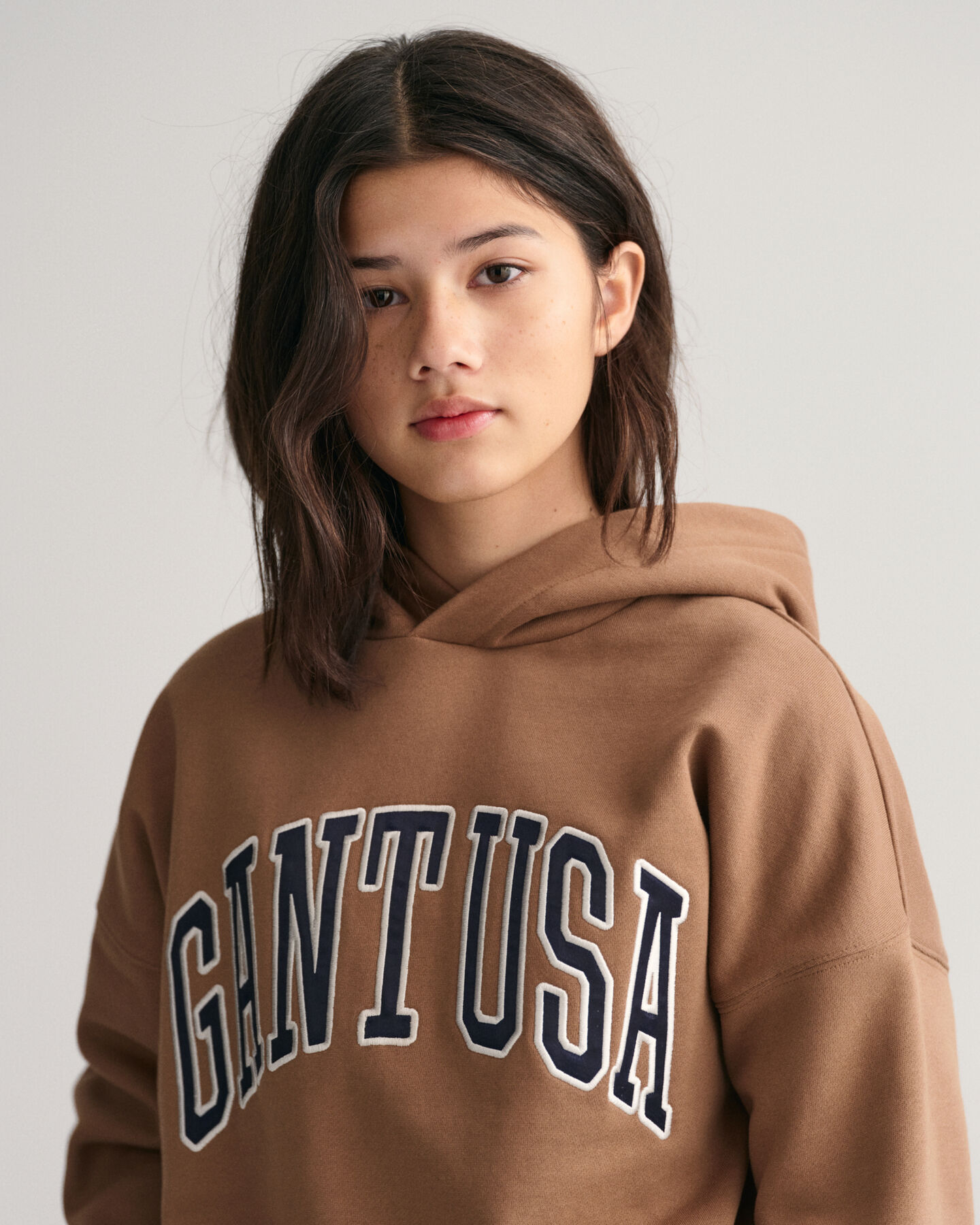 Teens-malliston Oversized fit -mitoitettu GANT USA -huppari
