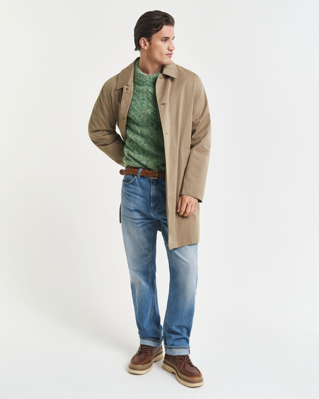 Palmikkoneule, jossa pyöreä pääntie