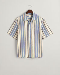 Relaxed&nbsp;fit ‑mitoitettu leve&auml;raitainen lyhythihainen paita