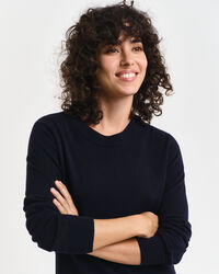 Mekko eritt&auml;in hienoa lampaanvillaa