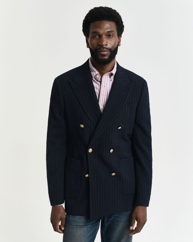 Slim fit -mitoitettu raidallinen seersucker-klubitakki