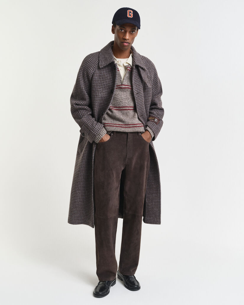 Straight fit ‑mitoitetut mokkanahkafarkut