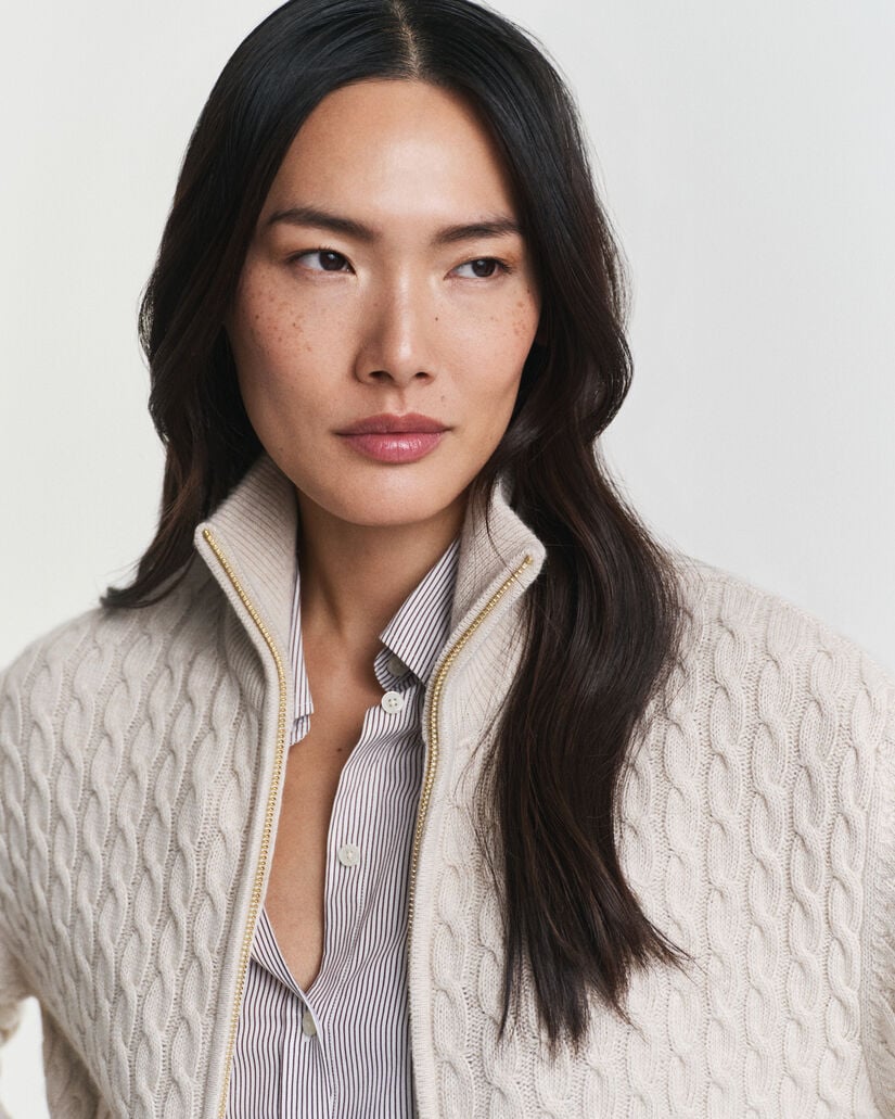 Vetoketjullinen palmikkoneuletakki