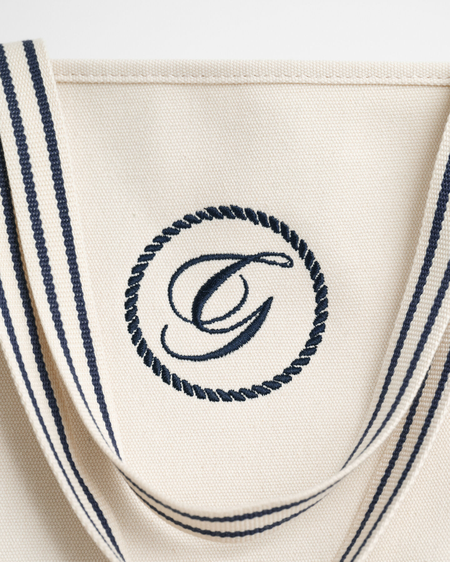 Kanvaasikankainen rantakassi