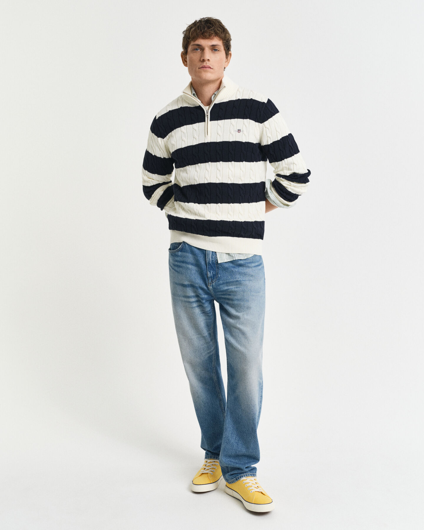 Raidallinen puuvillapalmikkoneule, vetoketjukaulus