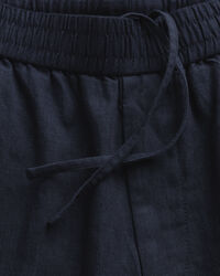 Kiristysnauhalliset shortsit