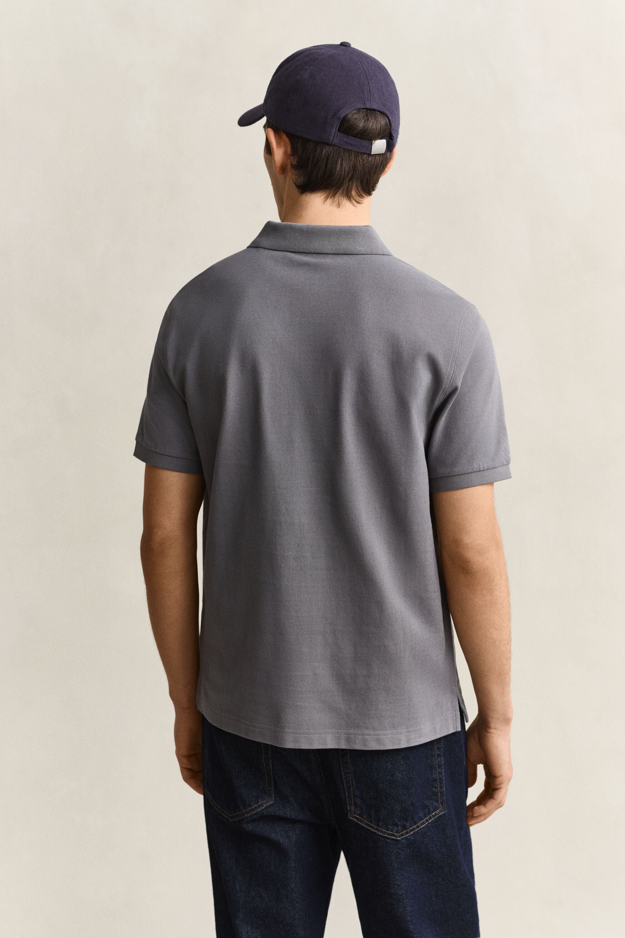 Regular fit ‑mitoitettu pikeepaita