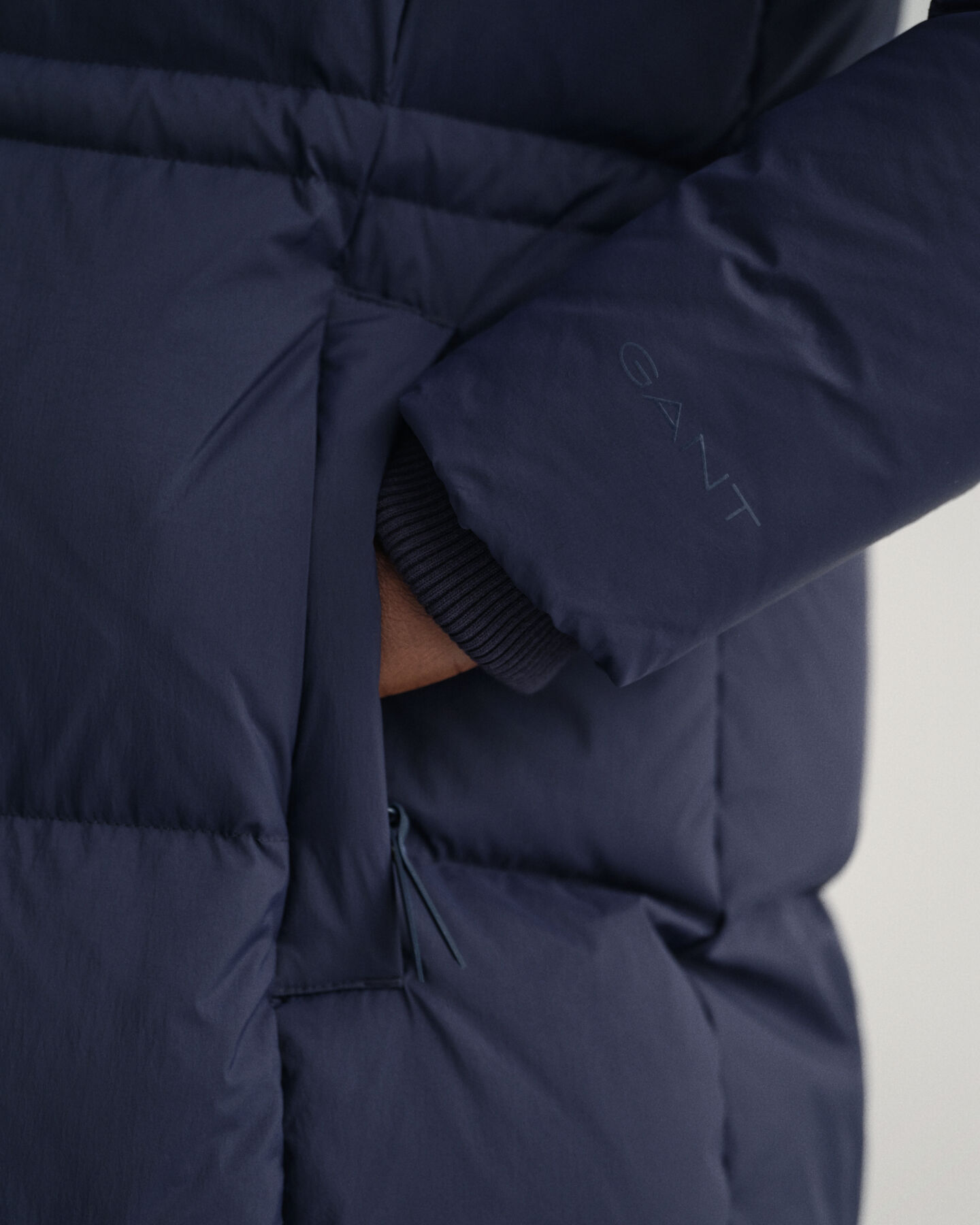 Kokopitkä untuvatakki