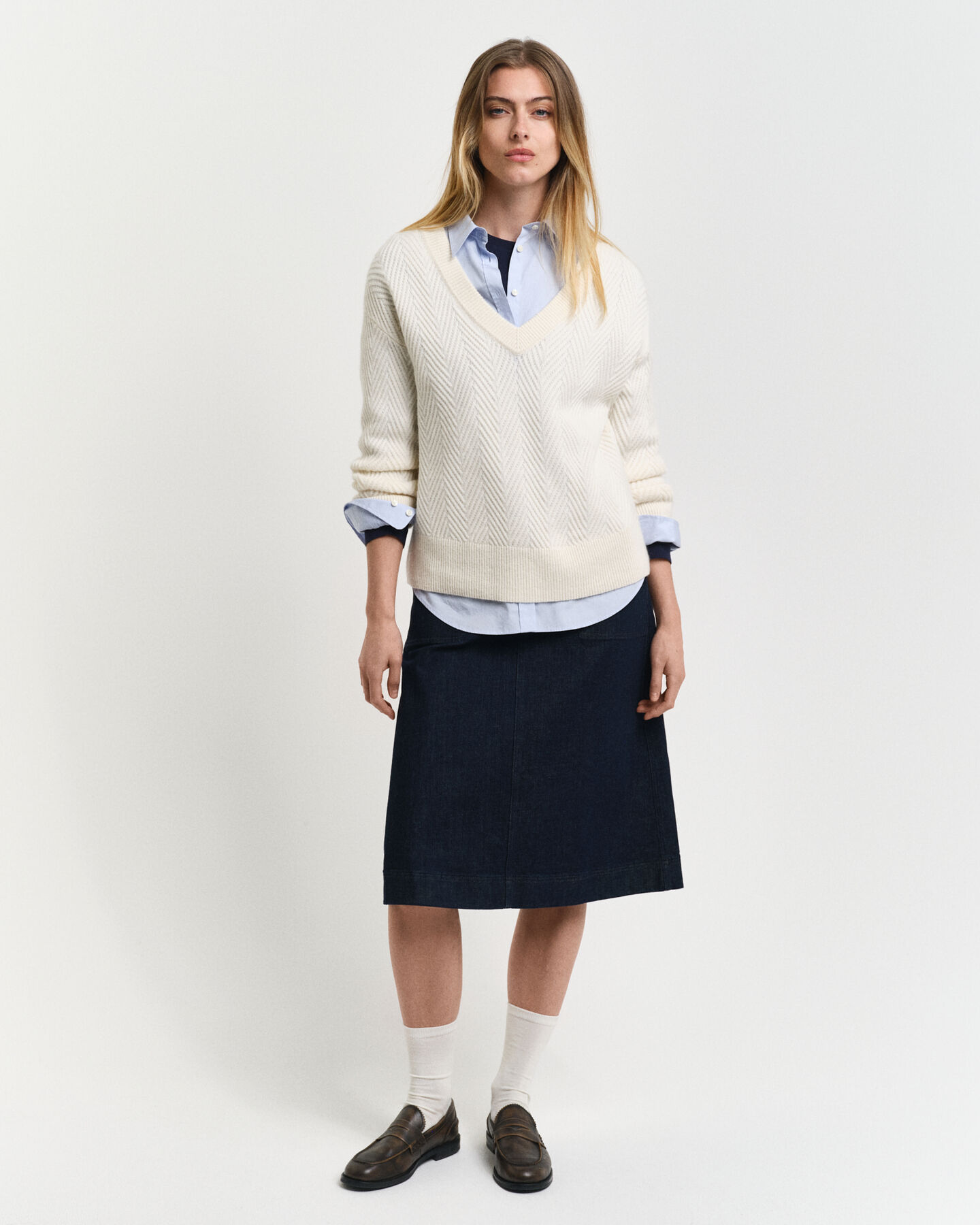 Kalanruotokuvioinen v‑neulepusero