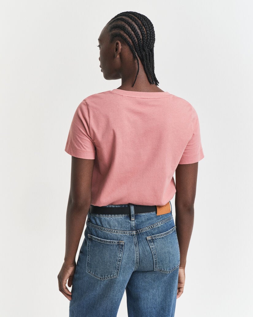 Shield-t‑paita, jossa v-pääntie