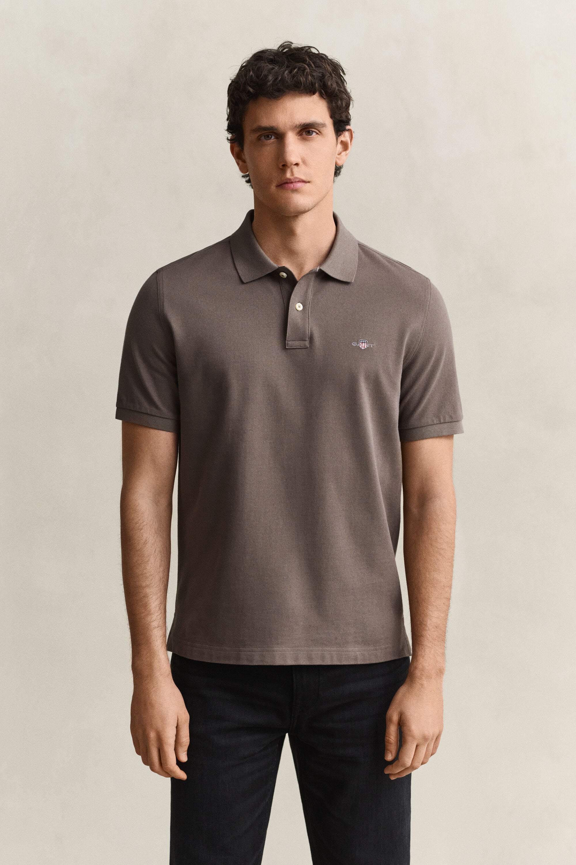 Regular fit ‑mitoitettu pikeepaita