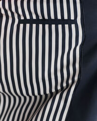 Purjehdushenkinen autotakki