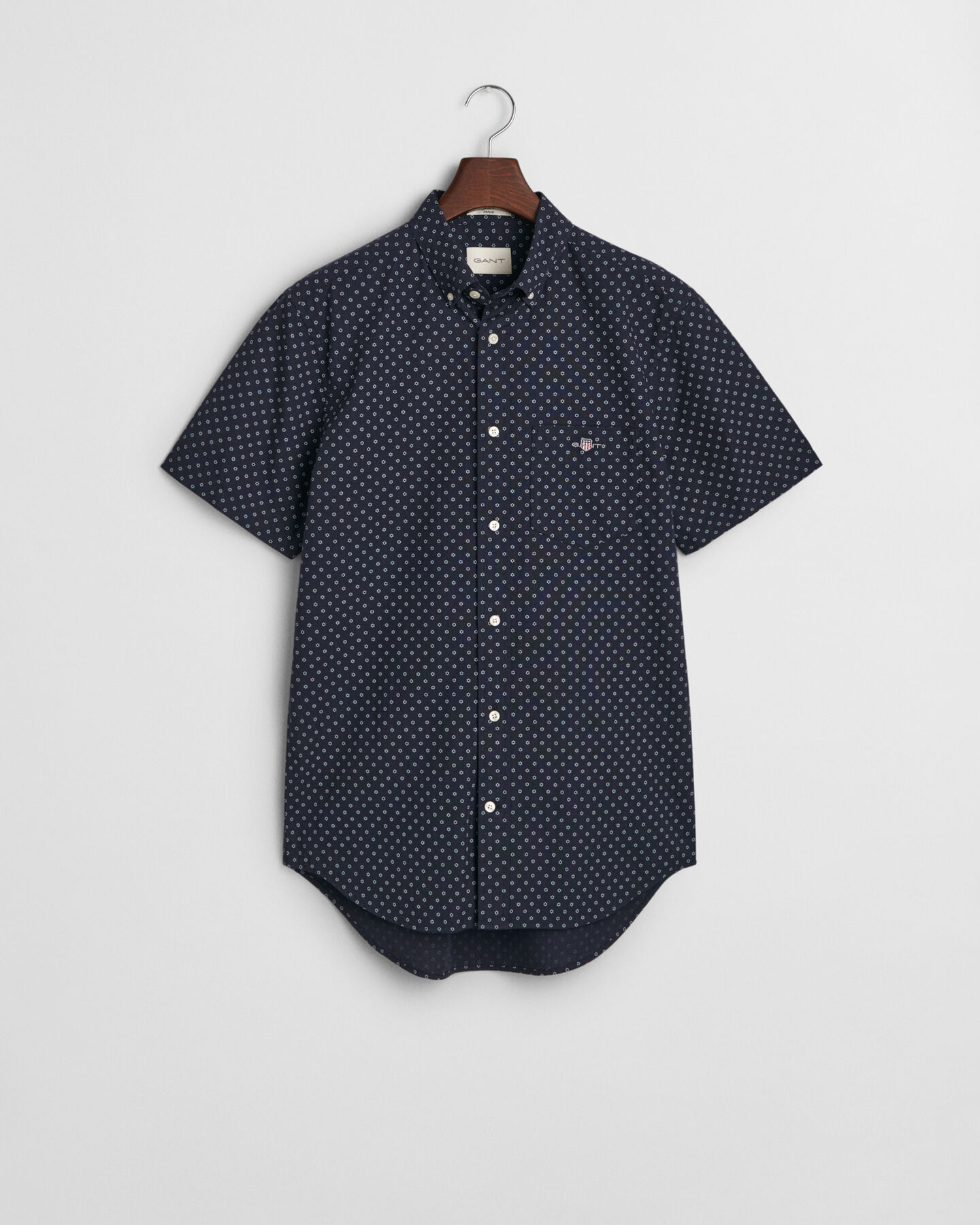 Regular fit ‑mitoitettu lyhythihainen pikkukuviollinen paita