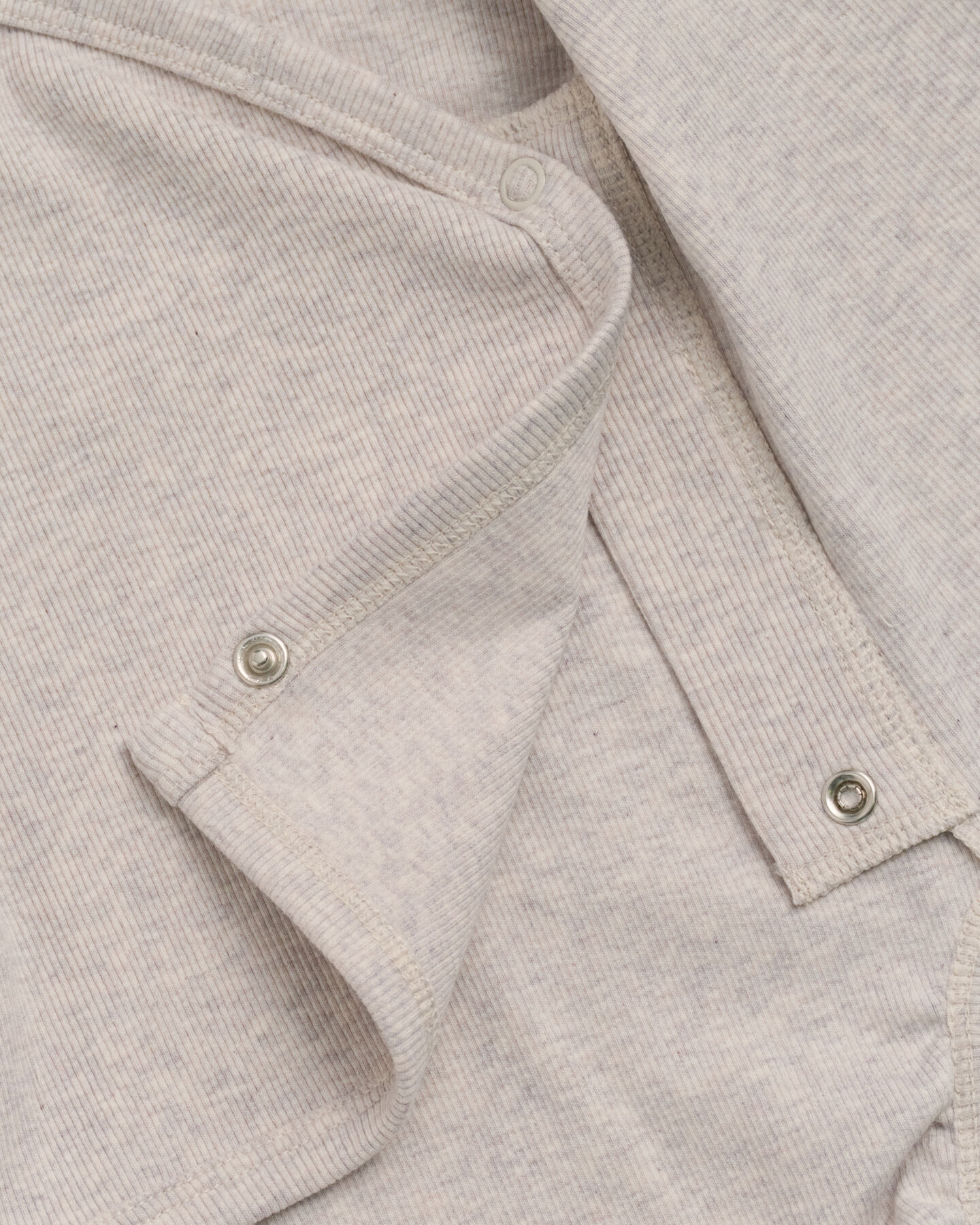 Baby-malliston ribbineulottu Shield‑kietaisubody