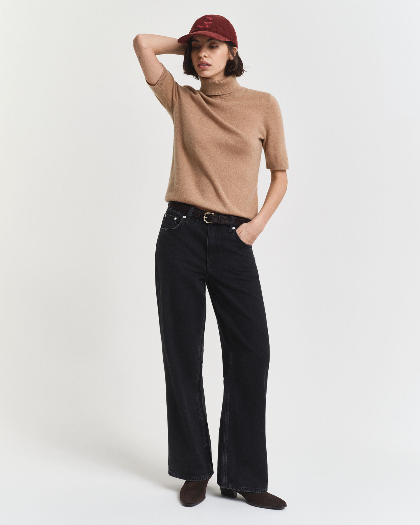 Relaxed fit ‑mitoitetut farkut