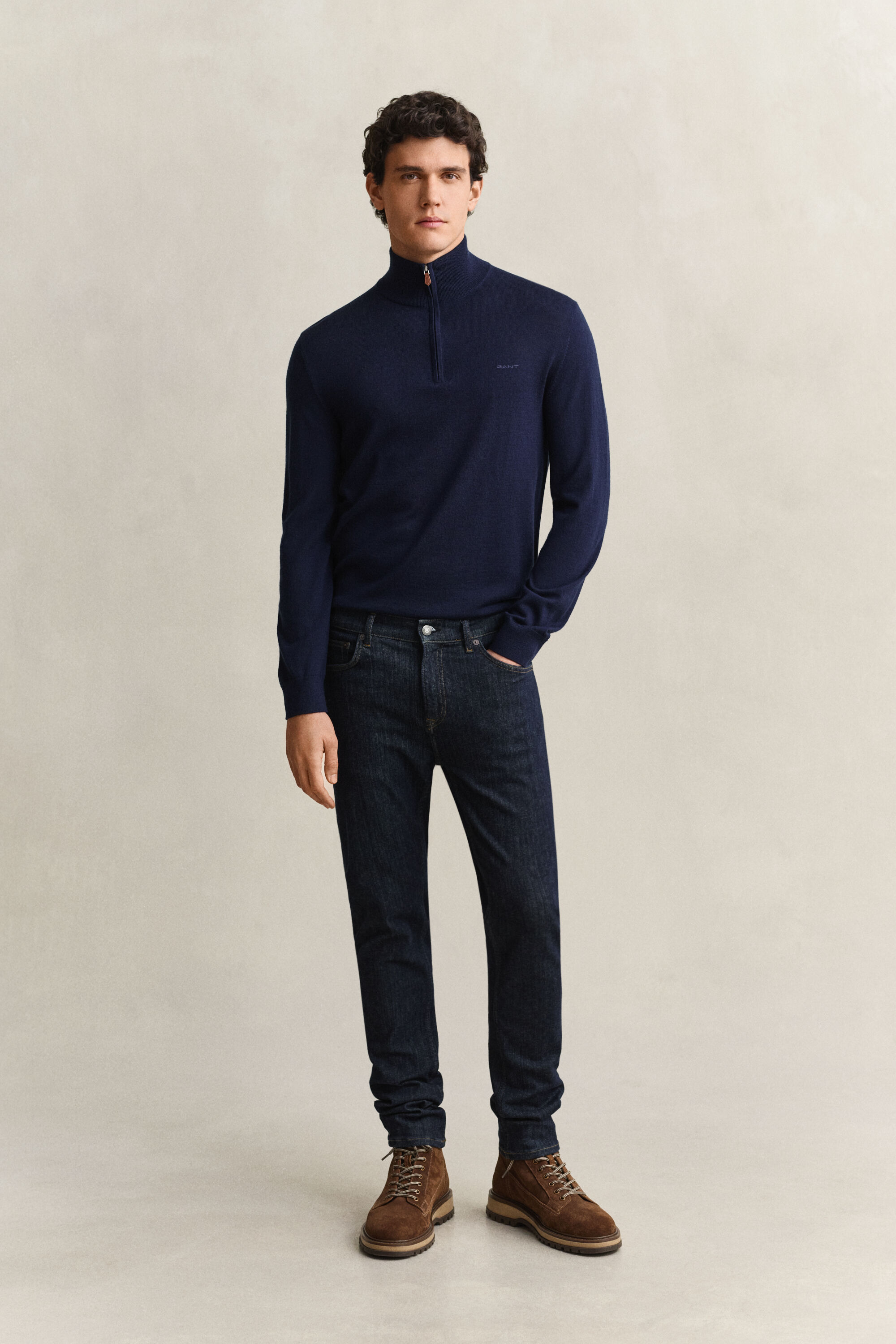Extra slim fit ‑mitoitetut Active Recover -farkut