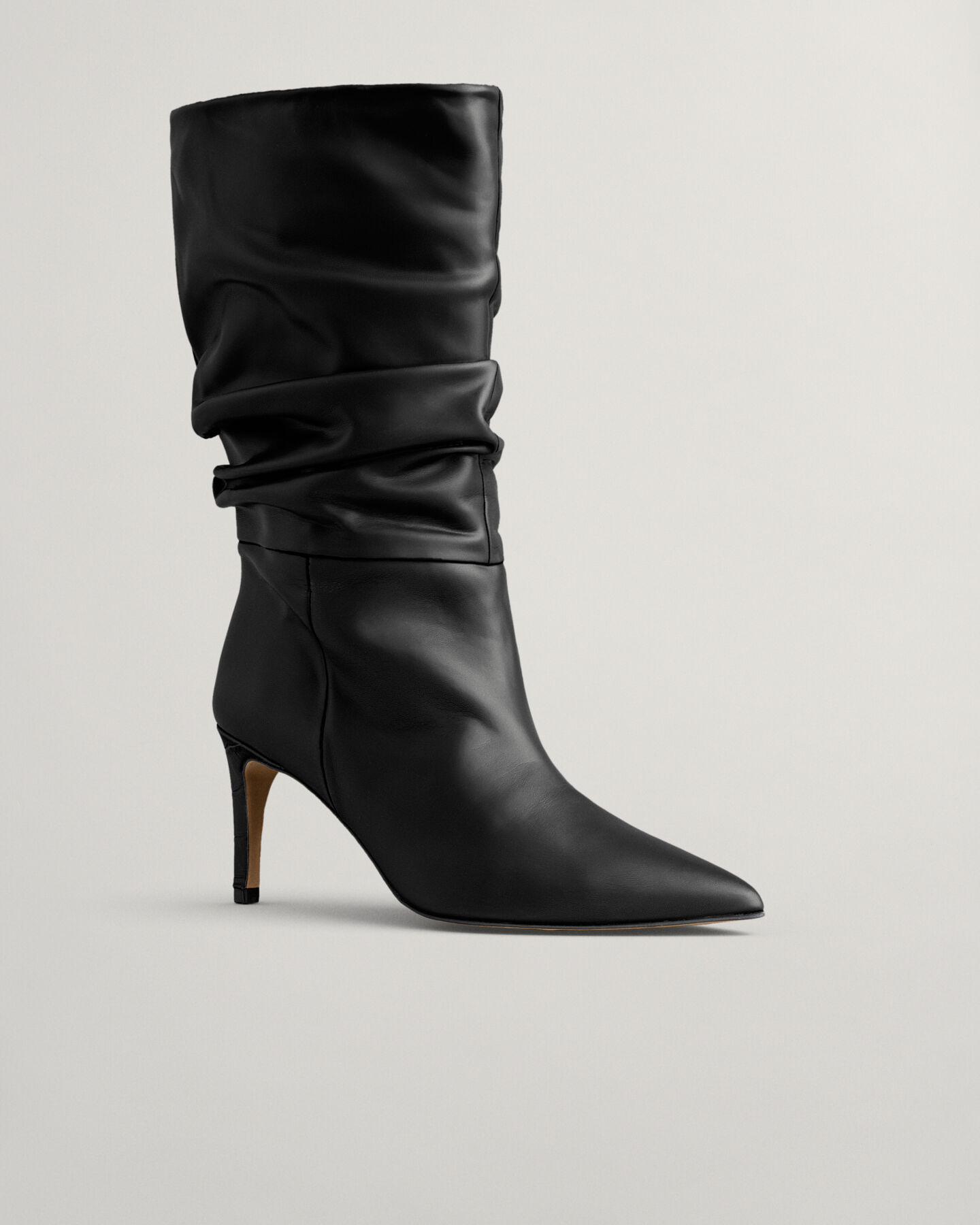 Pitk&auml;vartiset Bettany-saappaat