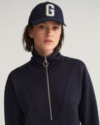 Puolivetoketjullinen collegemekko