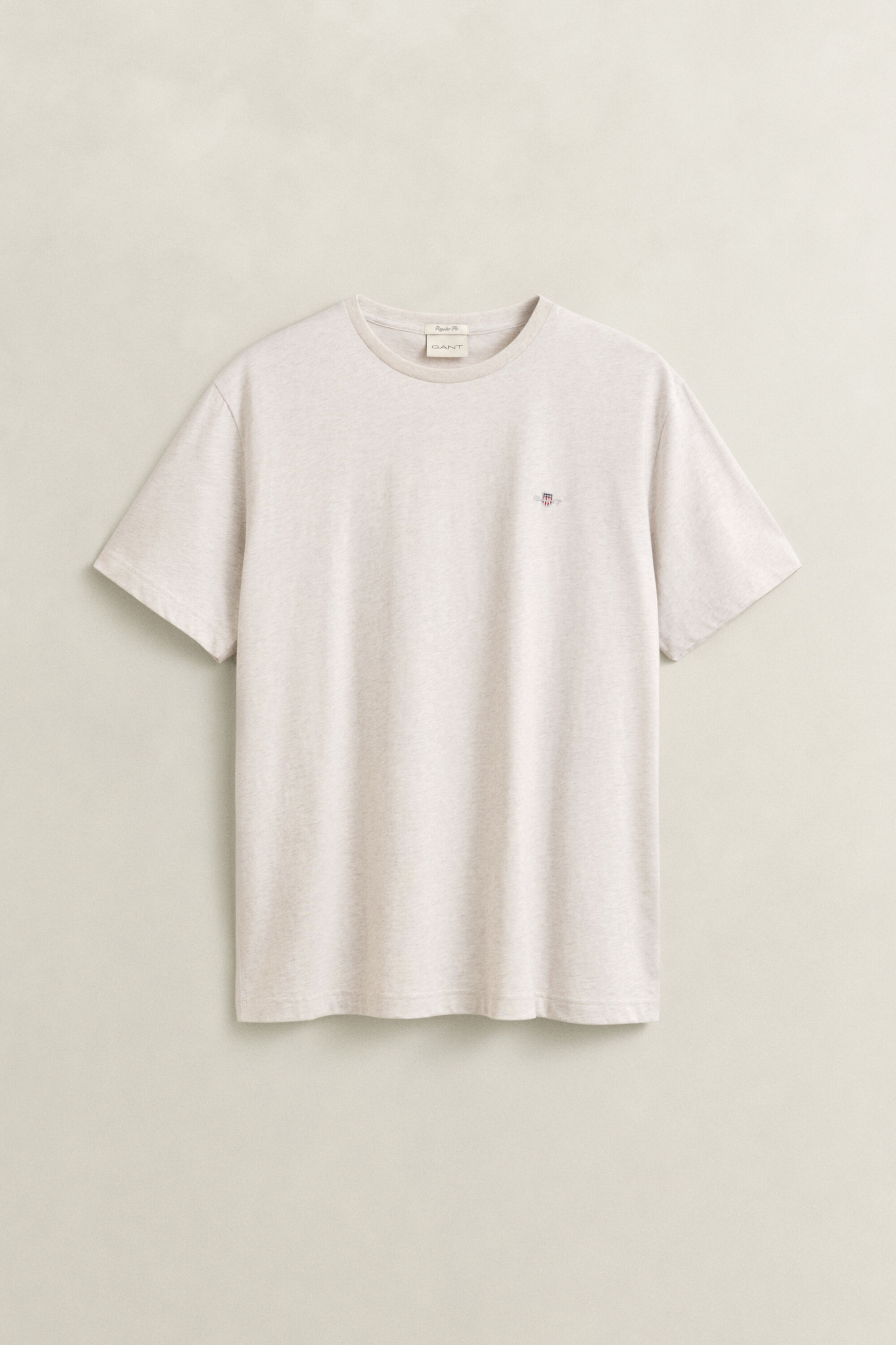 Regular fit ‑mitoitettu Shield-t‑paita