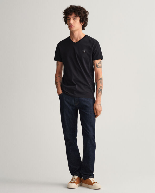 Slim fit ‑mitoitettu Original-t‑paita, v‑p&auml;&auml;ntie