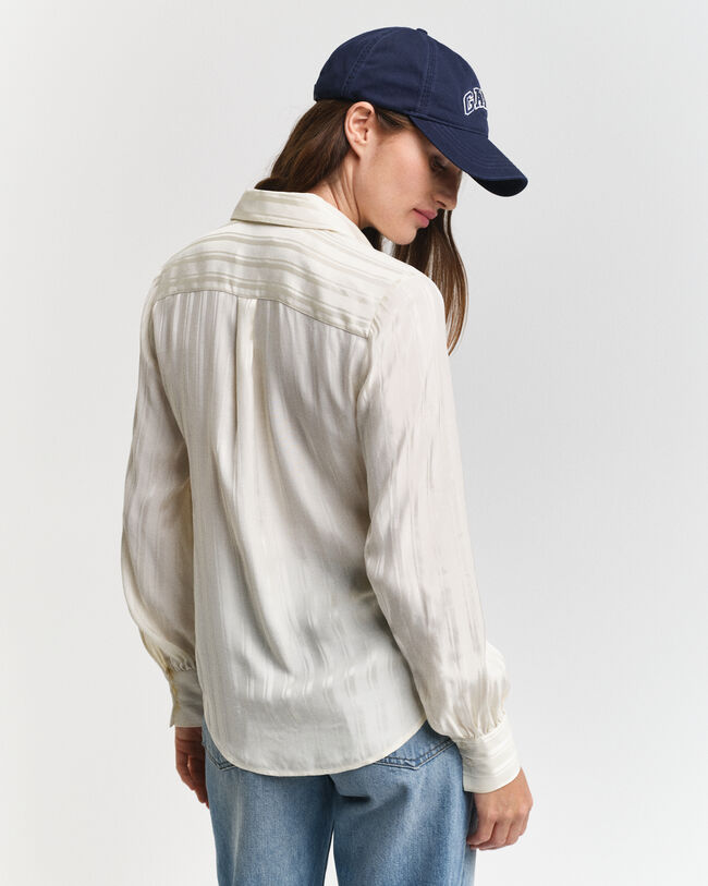 Regular&nbsp;fit ‑mitoitettu raidallinen satiinipaita