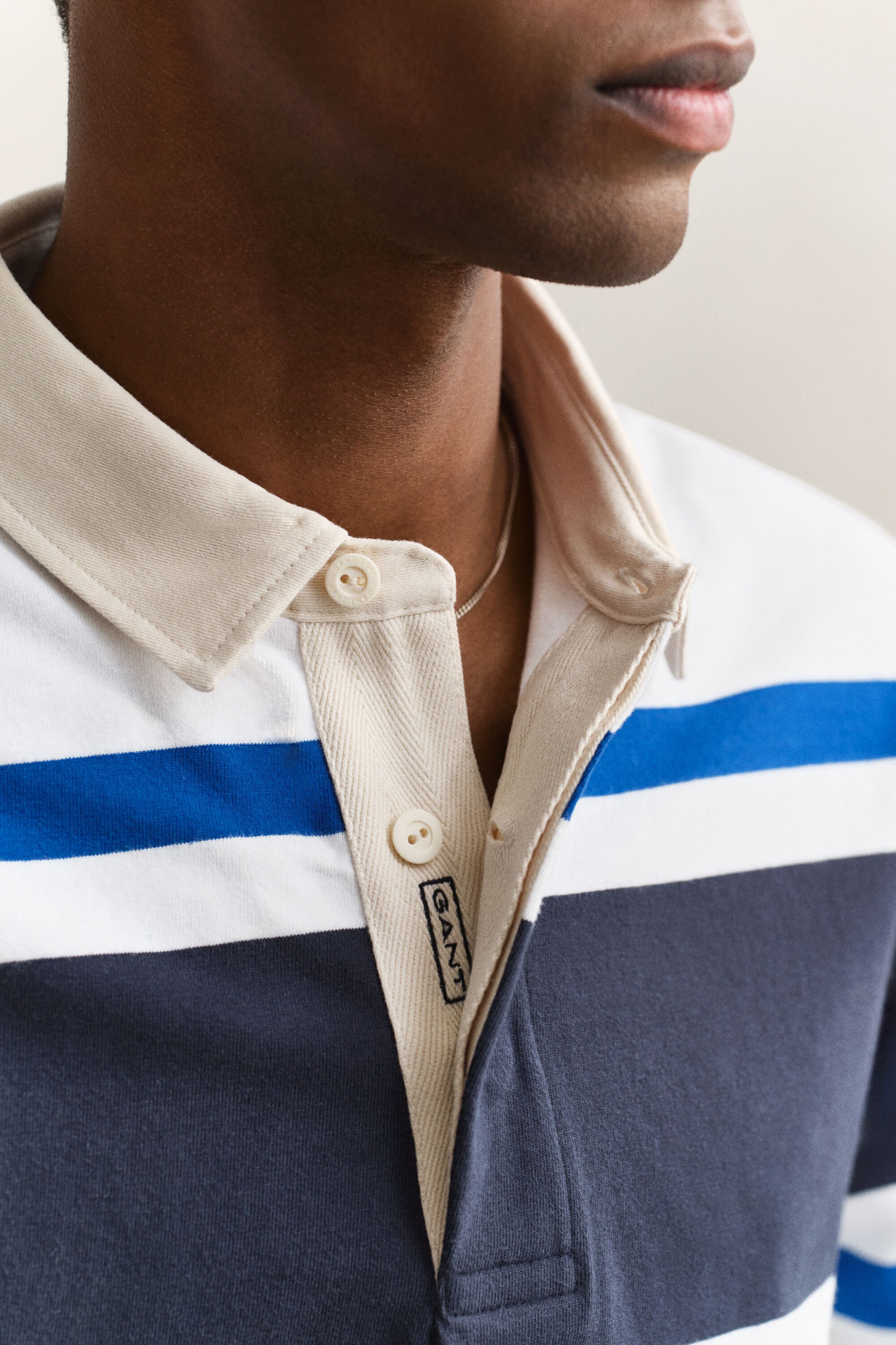 Leveäraitainen Rugger