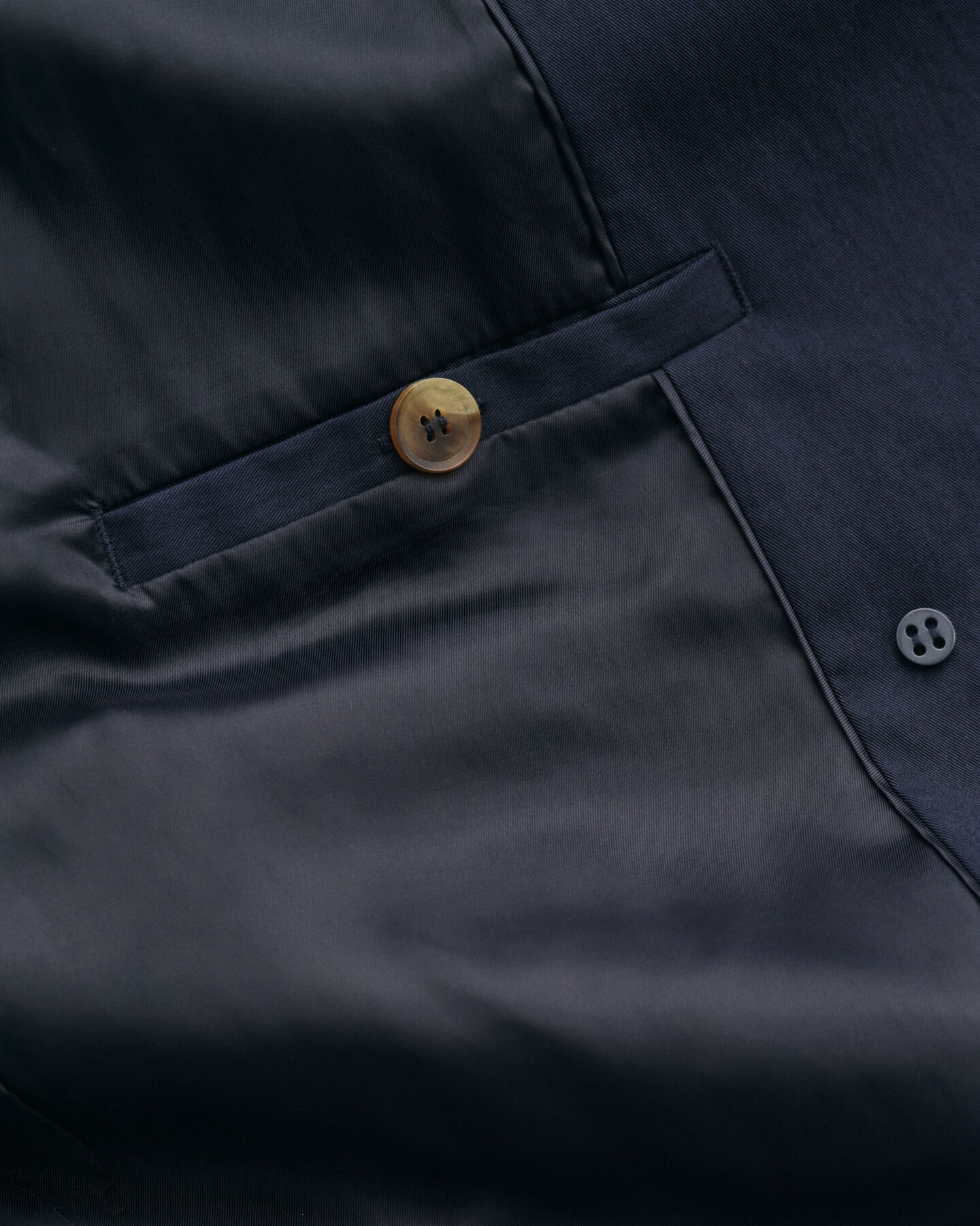 Puolipitkä trenssitakki