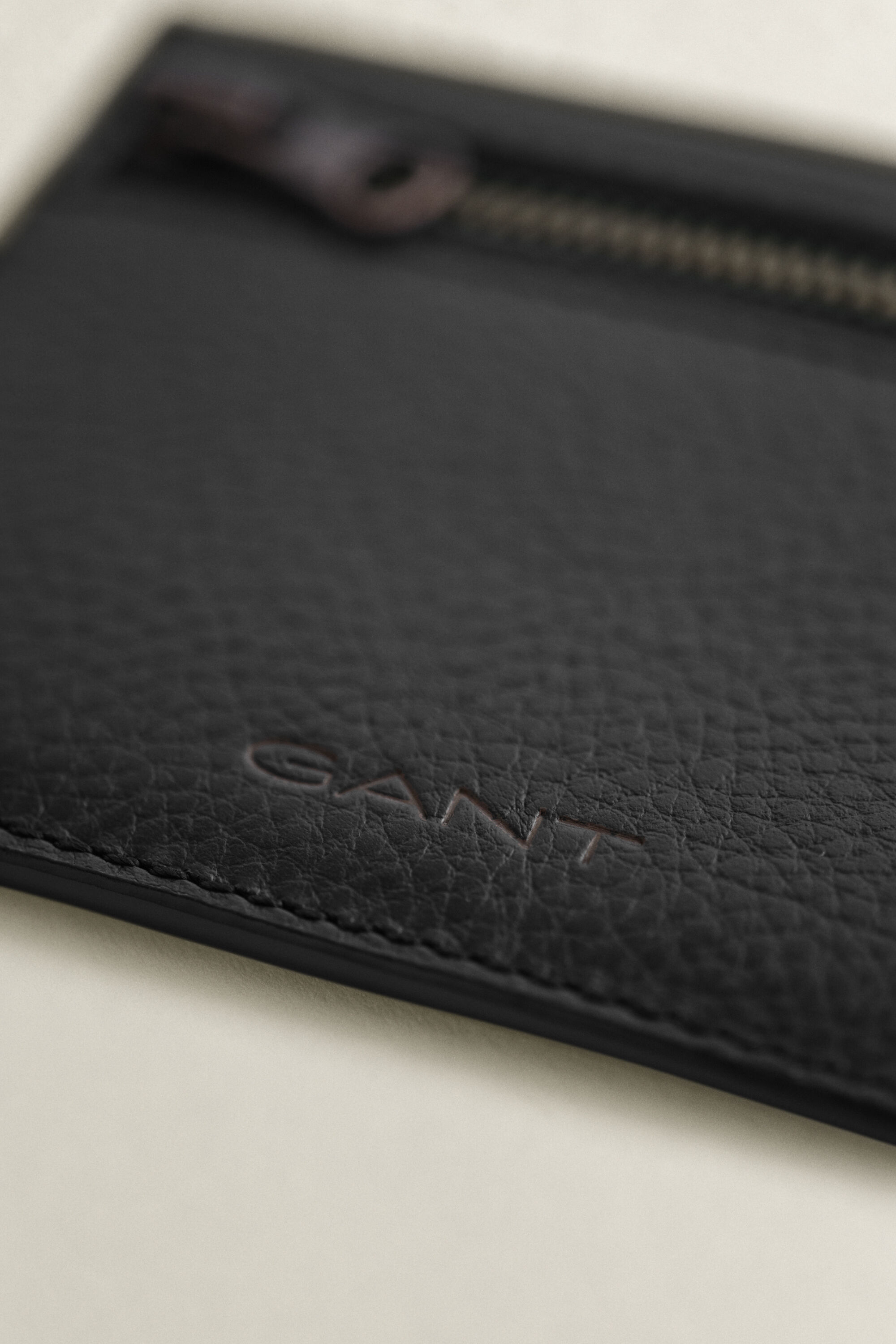 Korttikotelo pintanahkaa