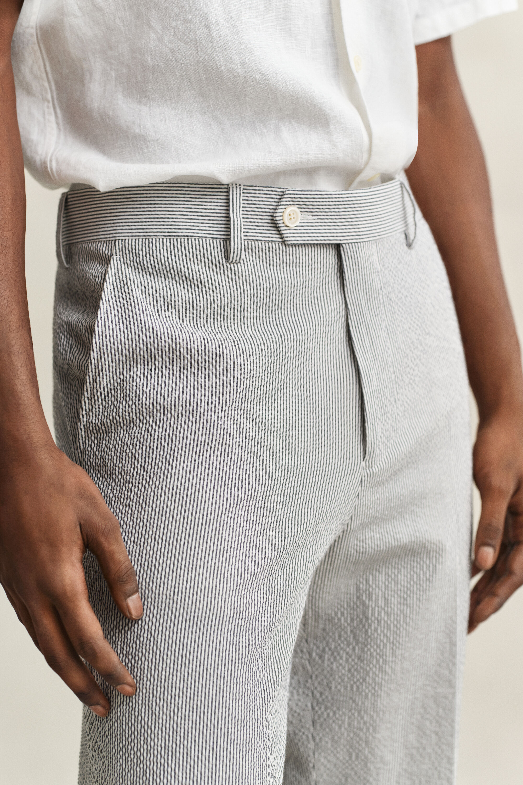 Juhlakäyttöön sopivat seersucker-housut