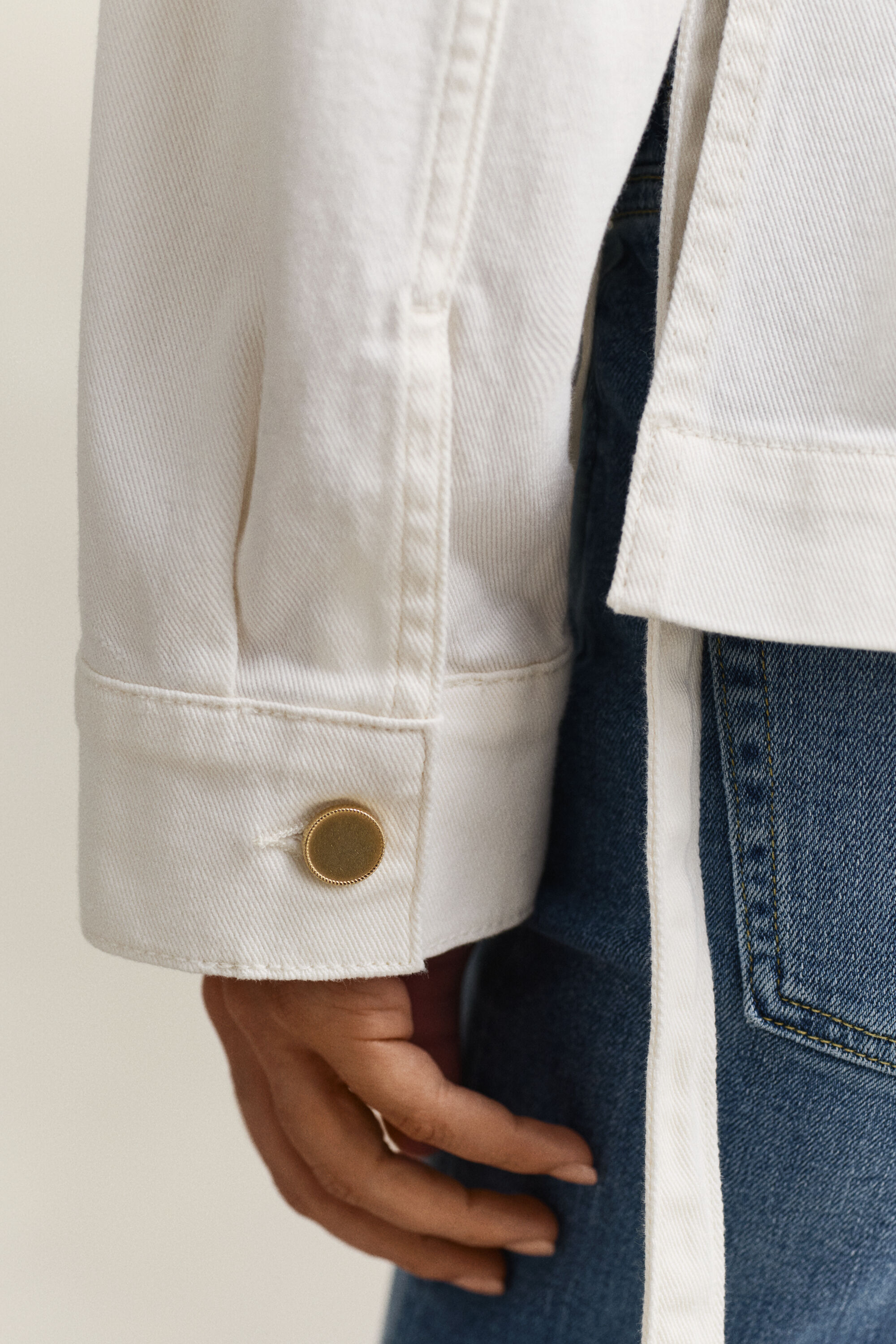 Solmittava farkkutakki