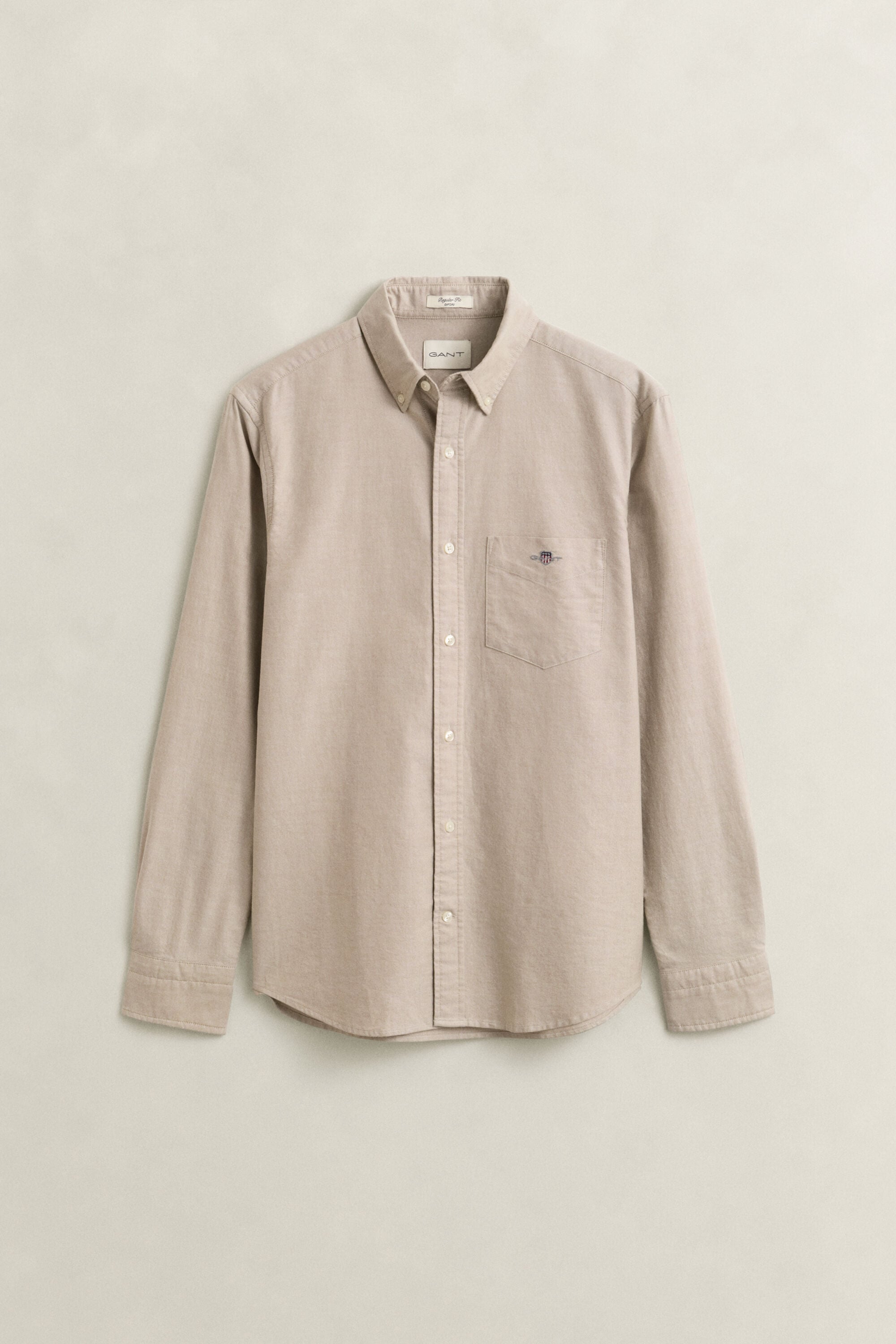Regular fit ‑mitoitettu klassinen oxford-paita