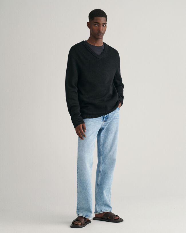 V-neulepusero pellavasekoitteesta