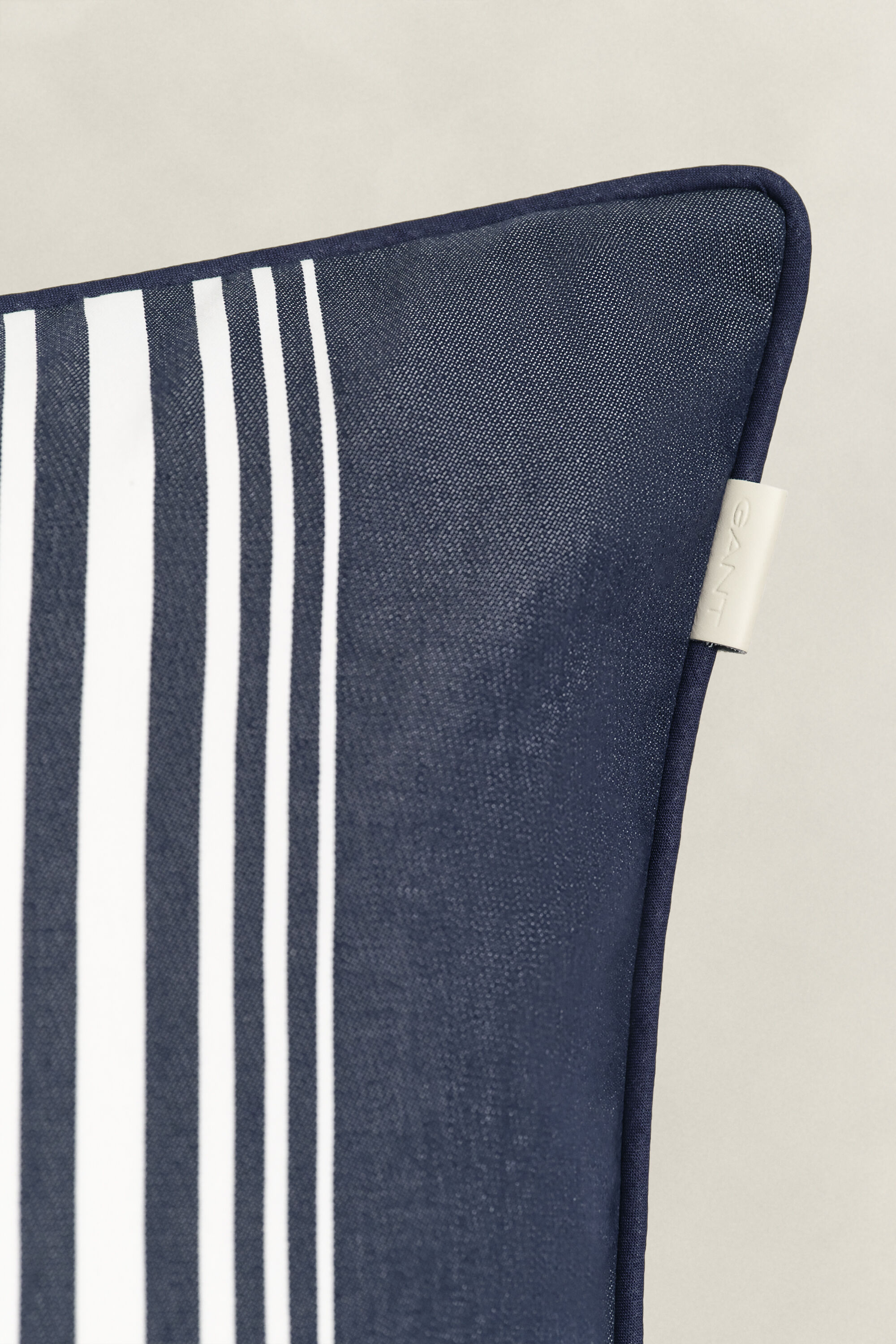 Yacht Striped ‑tyynynpäällinen