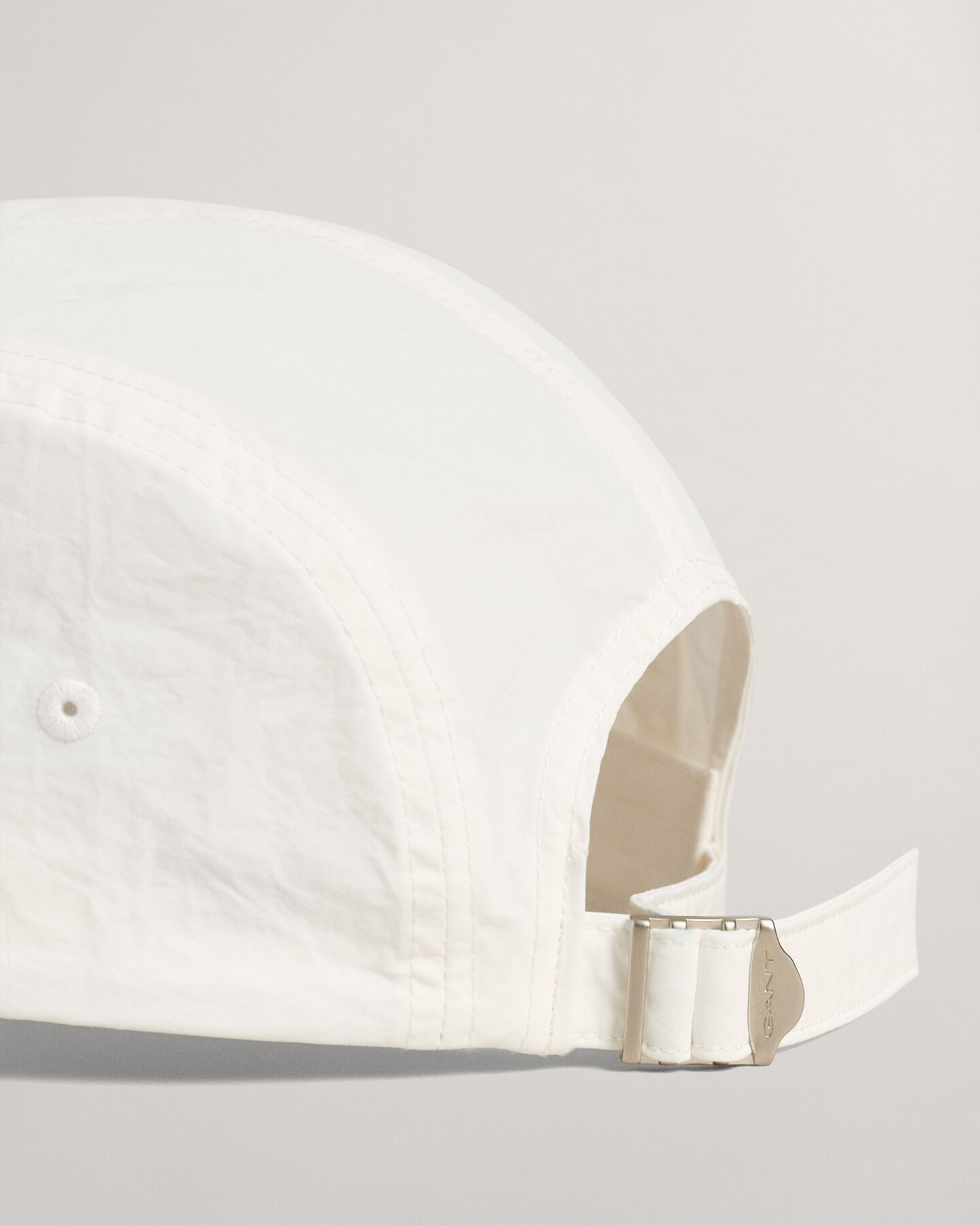 Teens-malliston kontrastiv&auml;rinen GANT USA -leirilippis