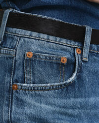 Relaxed fit ‑mitoitetut farkut