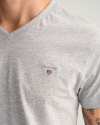 Slim fit ‑mitoitettu Original-t‑paita, v‑p&auml;&auml;ntie