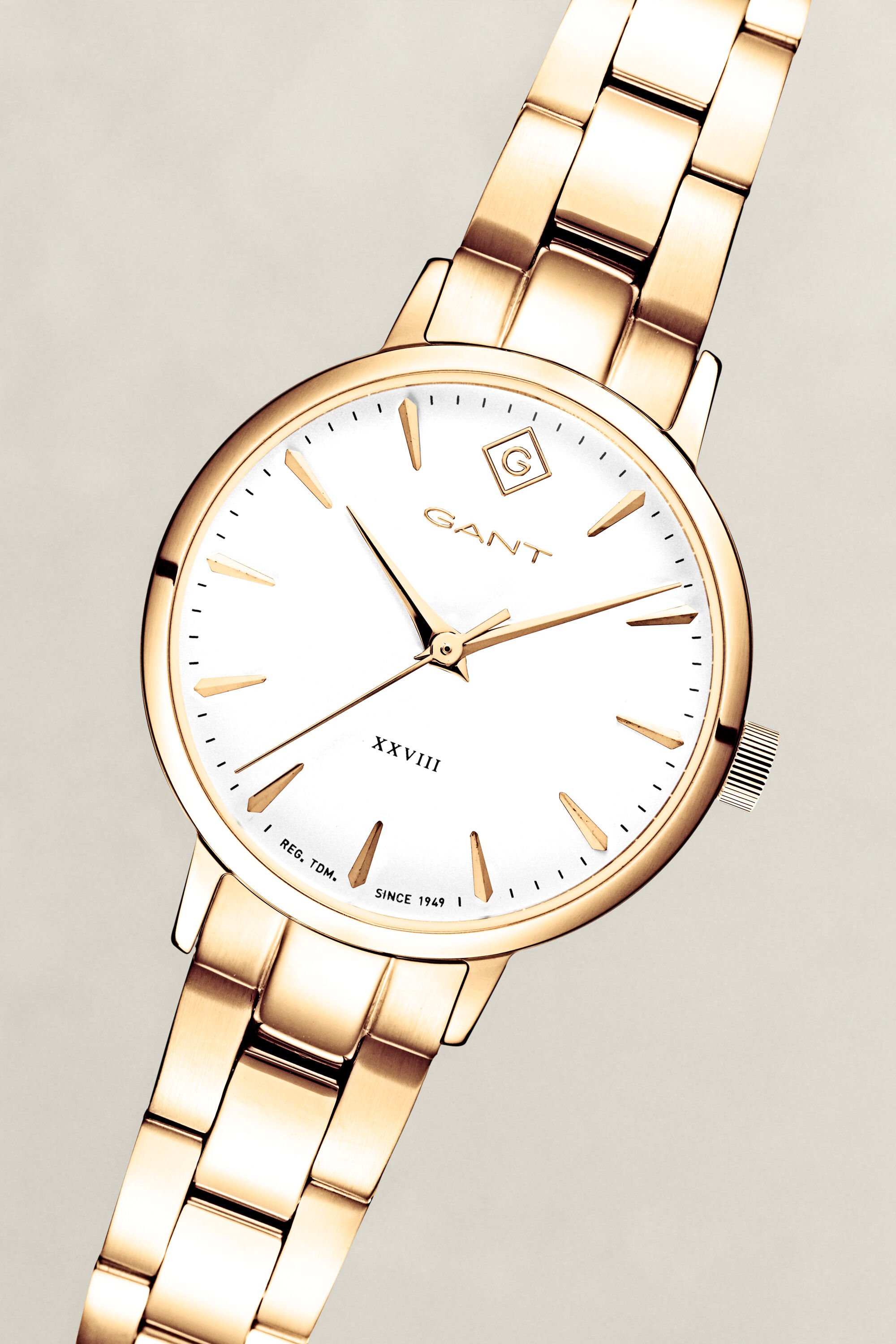 Park Avenue 28 ‑rannekello