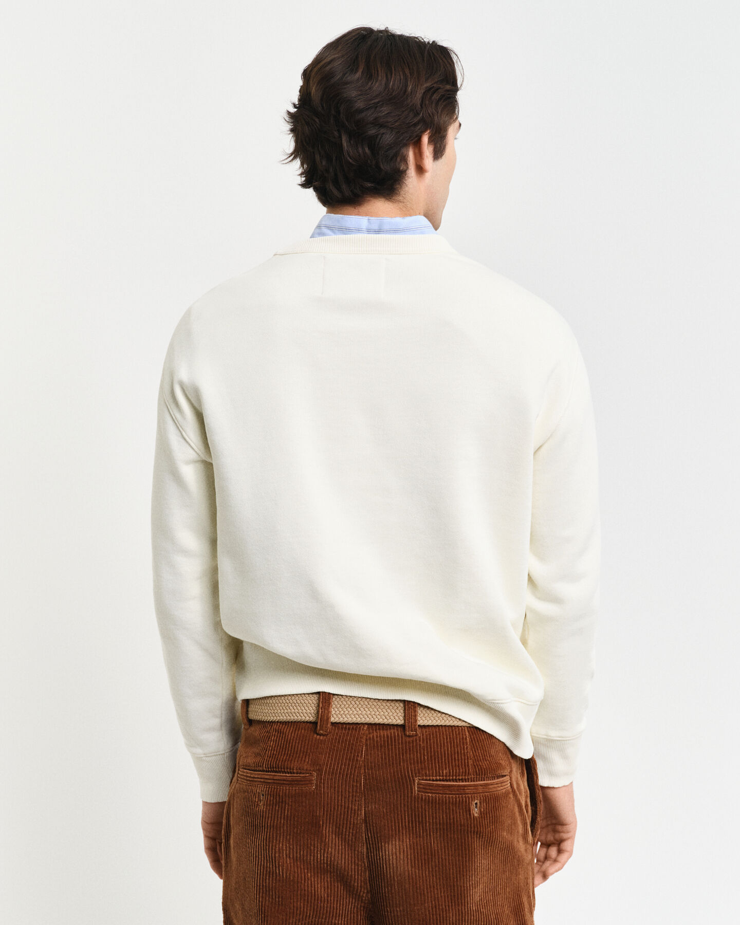 Graphic-collegepaita, pyöreä pääntie