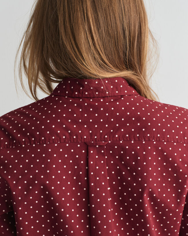 Regular&nbsp;fit ‑mitoitettu pilkullinen puuvillavoileepaita