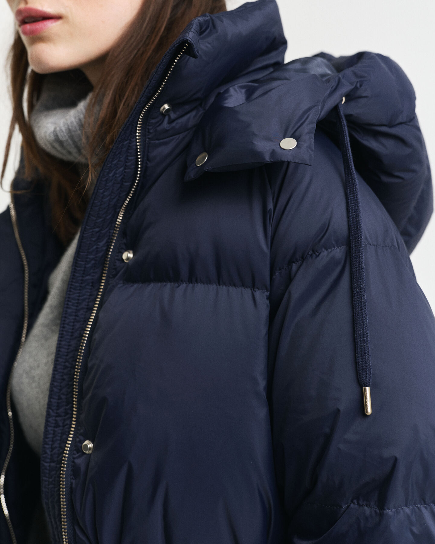 Puolipitkä untuvatakki