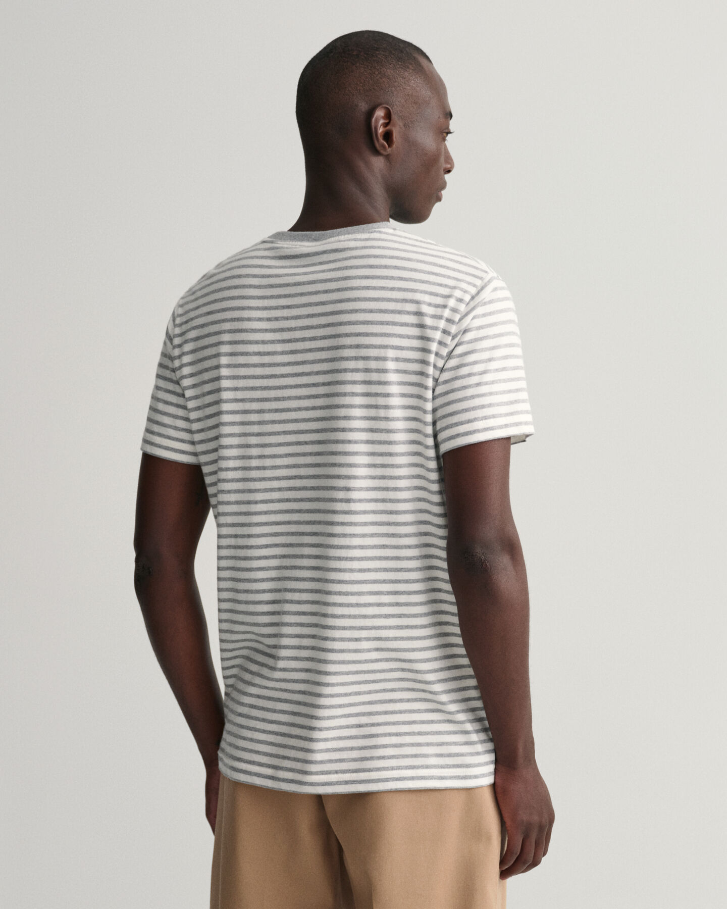 Raidallinen t‑paita