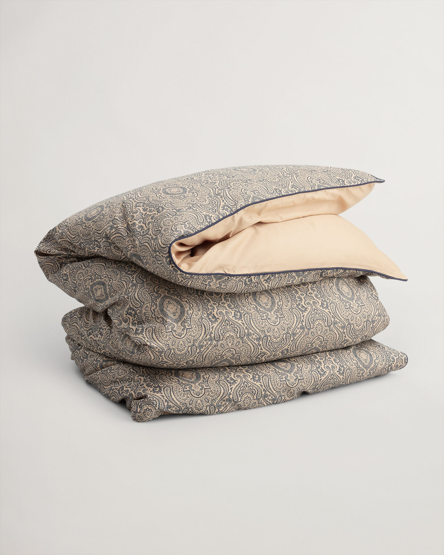 Tiffany Paisley ‑pussilakana parivuoteeseen